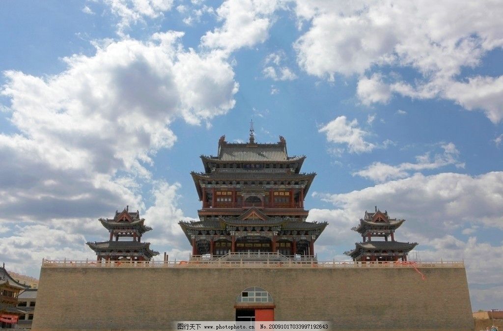 山西 寿阳 朝阳阁 城楼 旅游景区 蓝天 摄影 游人 风景 国内旅游