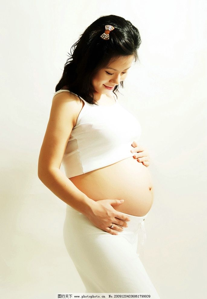 生命力 表情 姿态 姿势 美姿 曲线 性感 动作 发型 孕妇服饰 胎儿图片